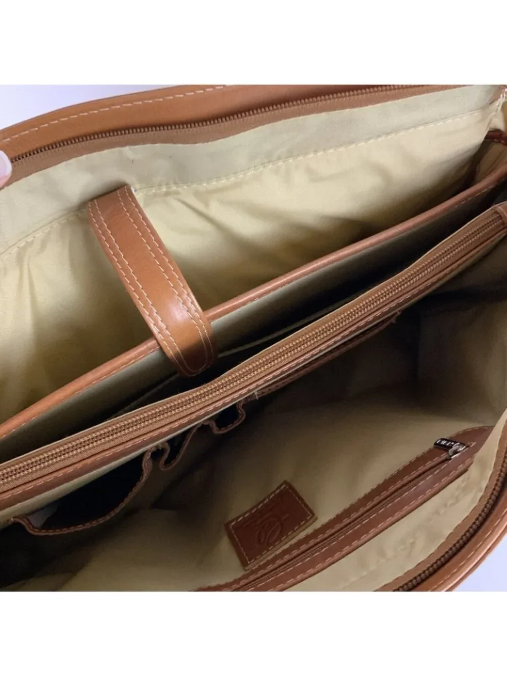 Piel Womens Leather Briefcase Tote Camel Laptop Bag Multiple Pockets Executive